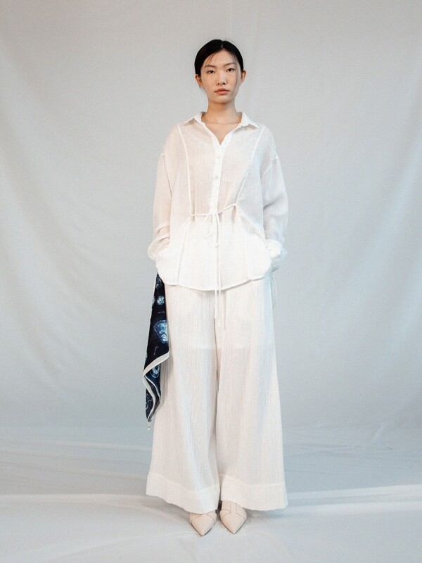 유아네이비 Summer Crinkled Wide slit Shirt - White URNAVY